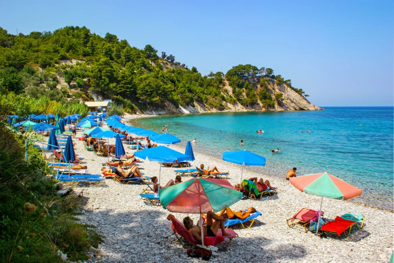 Samos'ta nerede denize girilir?
