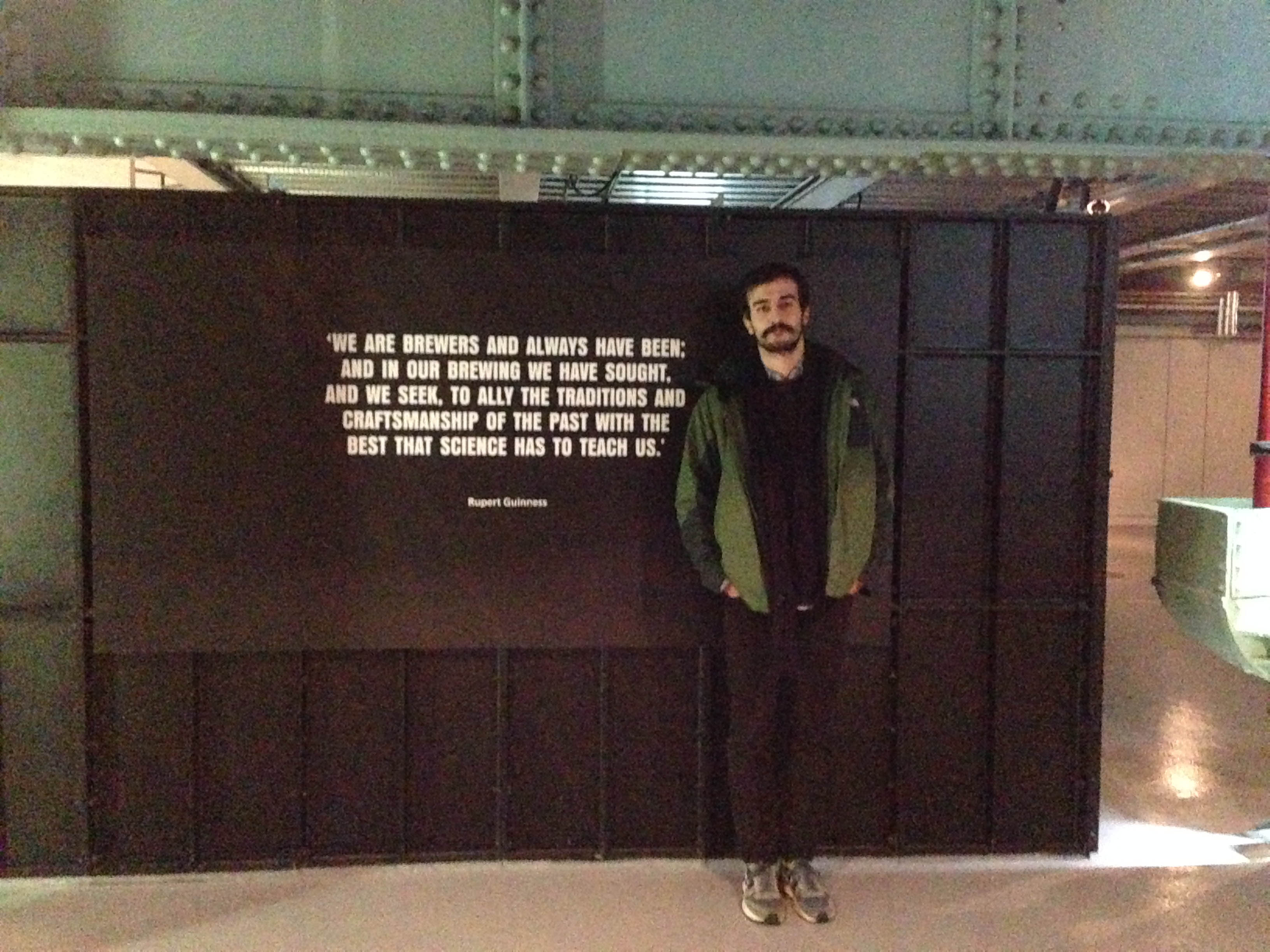 Normalde çok güler